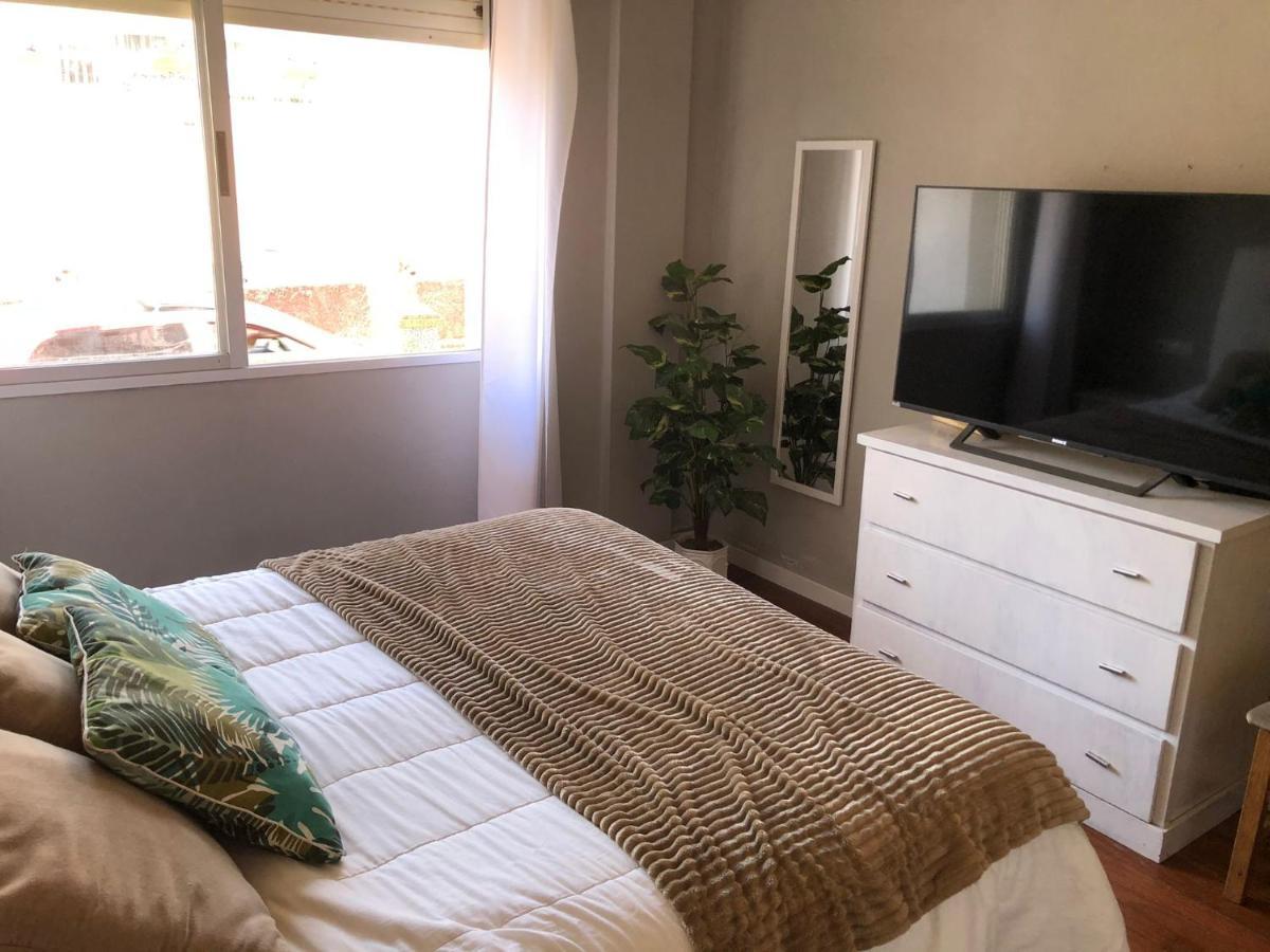 Vivienda Amplia Y Luminosa A Escasos Metros De La Playa De Cangas. エクステリア 写真